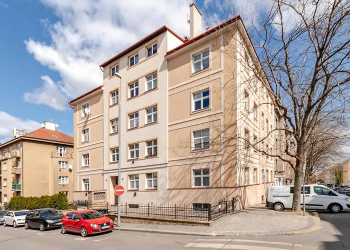 Charm Deco Near Old Town, All-friendly Apartmán